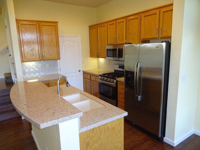 Foto principal - 5516 Butte View Ct