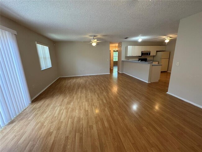 Building Photo - 1693 Campos Dr