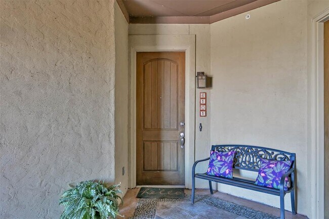 Foto del edificio - 17040 W Farm To Market 1097