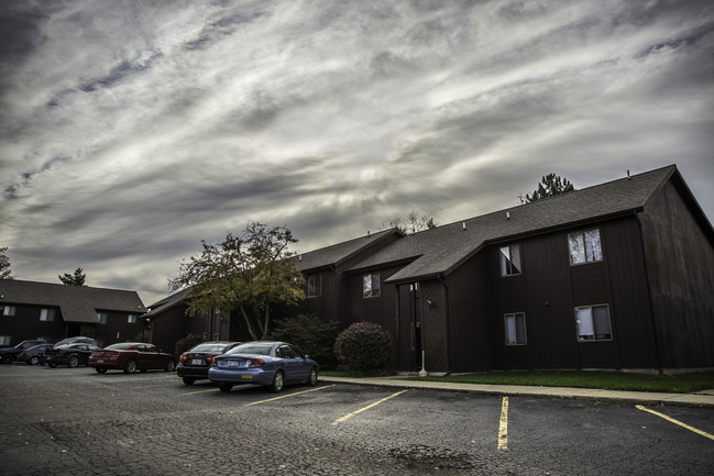 Foto del edificio - Garden Square Apartments