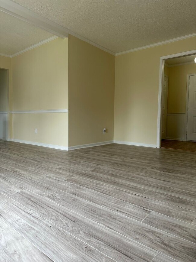 Foto del edificio - Green Run 4 bedroom/ 2bath house