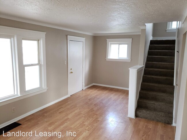 Building Photo - 4 br, 1.5 bath House - 835 W. 19th Street