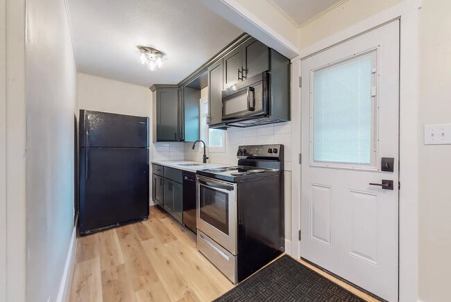 Cocina - 1015 12th St NW