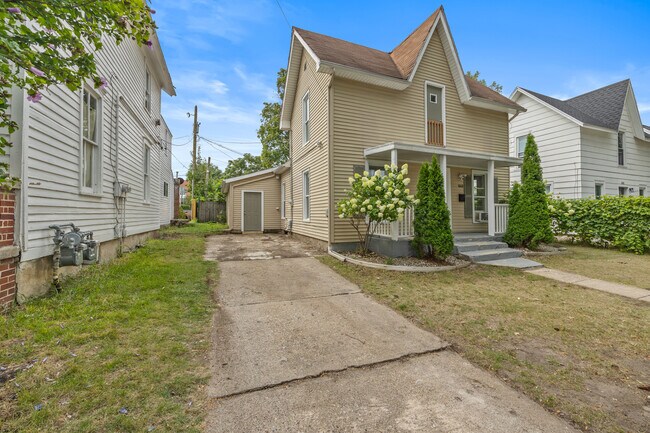 Foto del edificio - 646 Veto St NW