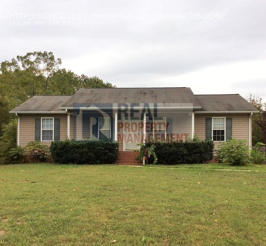 Foto principal - 3 bedroom in Thomasville NC 27360