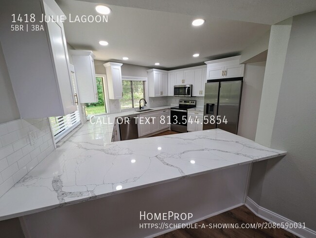Foto del edificio - Gorgeous 5/3 with Ski-Lake Access