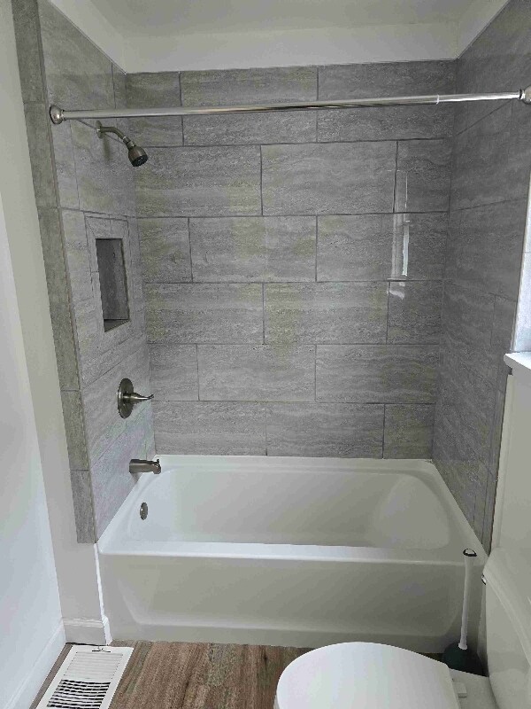Foto del edificio - 301 W 33rd St