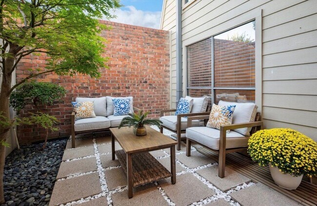 Foto del edificio - 3919 Buena Vista St