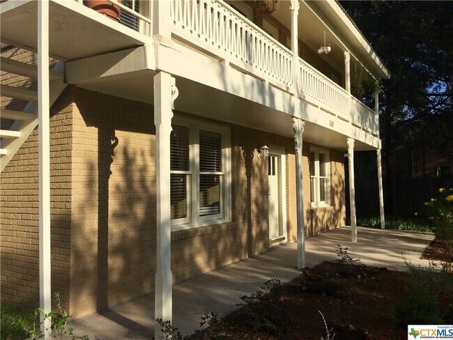 Building Photo - 110 N Endicott St