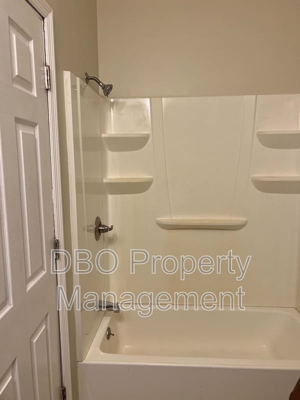 Building Photo - 273 Western Ave