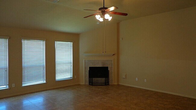 Foto del edificio - 55 Rodeo Dr