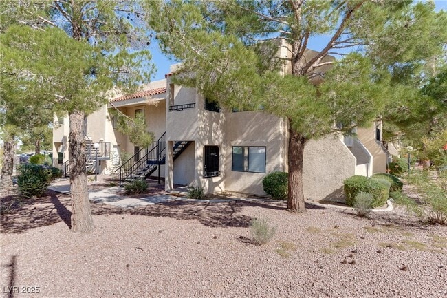 Building Photo - 601 Cabrillo Cir