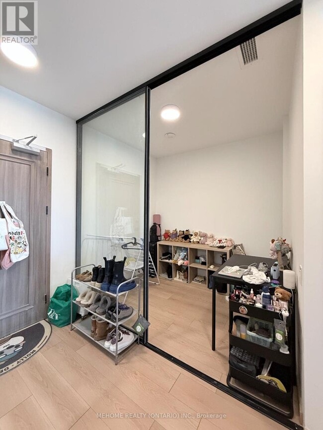 Building Photo - 3429 Sheppard Ave E