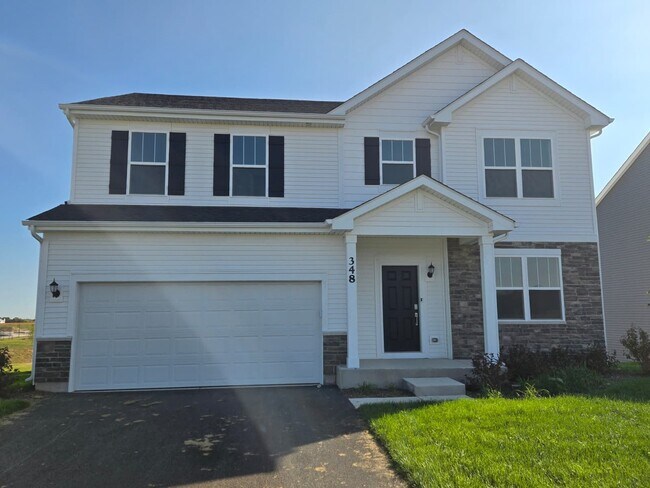 Foto del edificio - 348 Danforth Dr