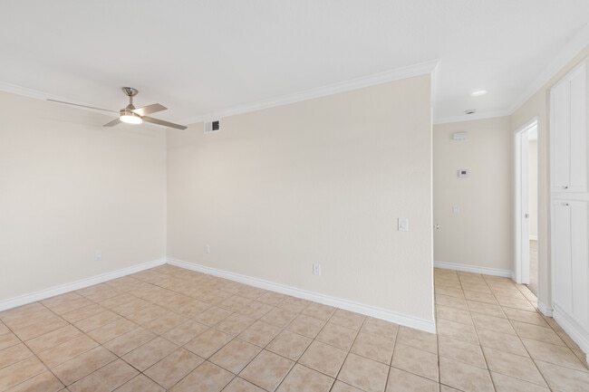 Building Photo - 78650 Ave 42 Ave