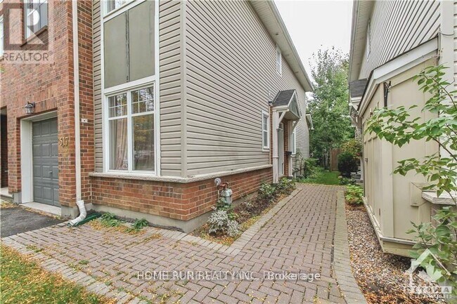 Photo du bâtiment - 517 Devonwood Cir