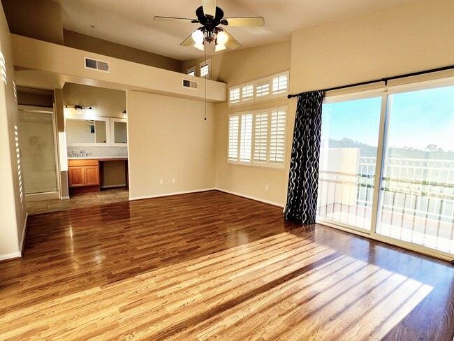 Building Photo - 6611 Santa Isabel St