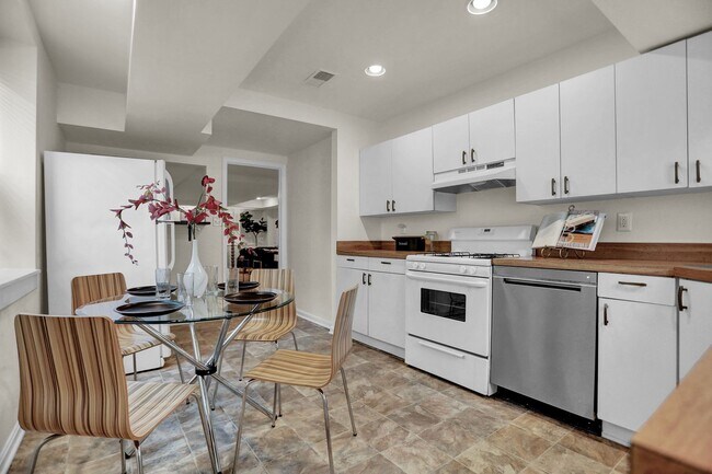 Foto del edificio - 3405 Greenway - Unit #56 - FOR RENT