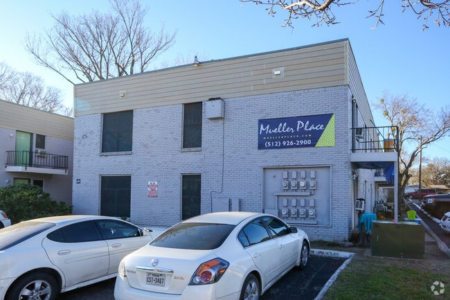 Building Photo - Flats at Wellington