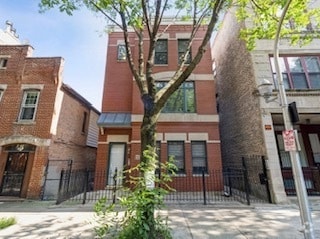 Building Photo - 1325 W Fillmore St
