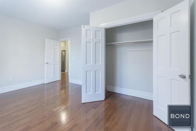 Building Photo - 425 W 160th St