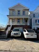 Building Photo - 135 Lord Ave