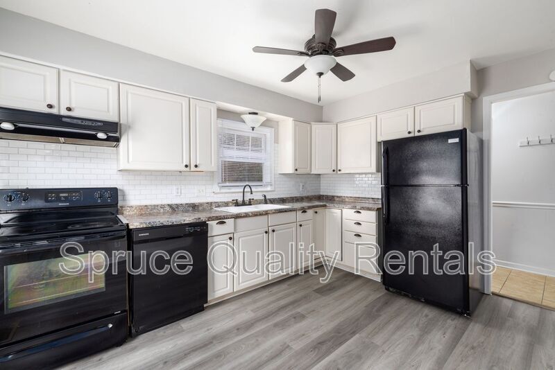 Foto principal - 5215 Peppercorn St
