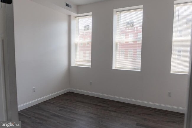 Building Photo - 1014 Edmondson Ave