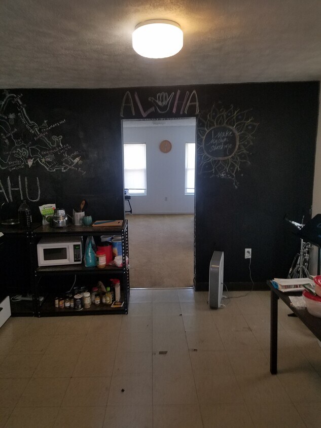 Kitchen looking into living room - 2085 Random Rd
