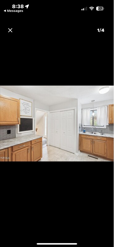 Foto del edificio - 24204 Woodridge Cir