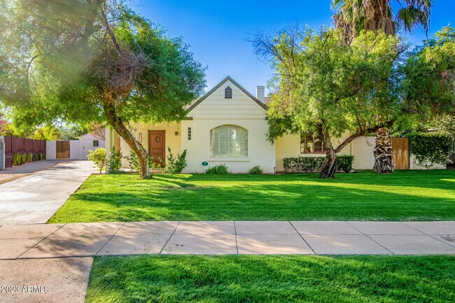 Building Photo - 1614 Palmcroft Way SW