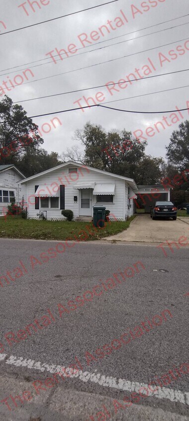 Foto principal - 204 Magnolia St