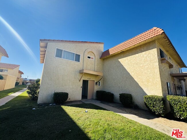 Foto del edificio - 43609 Stanridge Ave