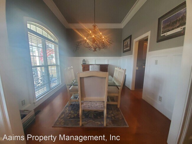 Building Photo - 4 br, 3 bath House - 2409 Thorngrove Court