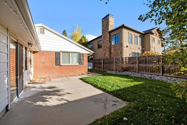 Foto del edificio - Beautiful Observatory Park Three Bedroom!