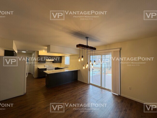 Foto del edificio - W656 Edwards Ave