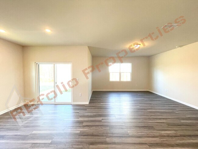 Building Photo - Brand New Beautiful Single Story 4 Bedroom...