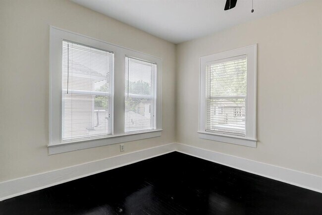 Building Photo - 1430 Godwin St