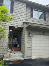 Building Photo - 42 Uplands Way