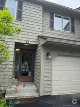 Building Photo - 42 Uplands Way