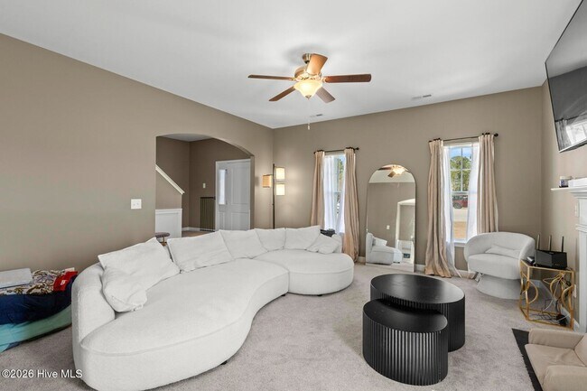 Foto del edificio - 709 W Warner Ct