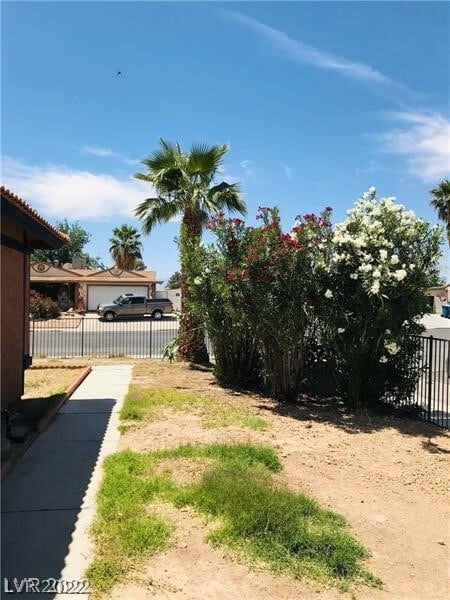 Foto del edificio - 720 N Linn Ln