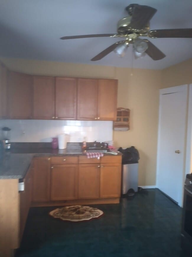 Photo - 115-11-211 219th St House