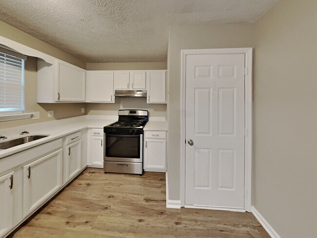 Foto del edificio - 188 Hale Haven Dr