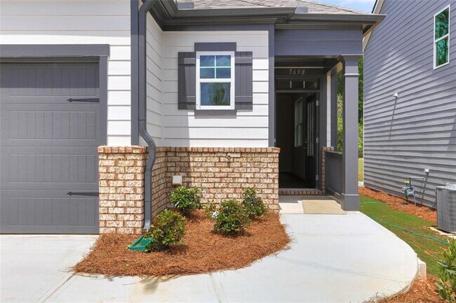 Foto del edificio - 5698 Cricket Melody Ln