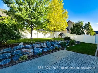 Building Photo - 3675 W Plymouth Rock Cv