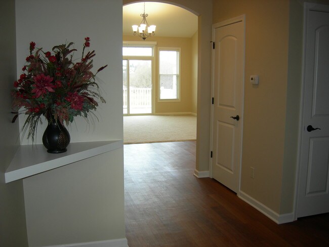 StoneBrook Townhomes & Cottages Apartments - Fairport, NY ...