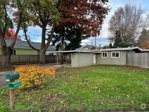 Building Photo - 3337 Raleighwood Ave