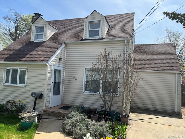 Building Photo - 66 E Seaman Ave