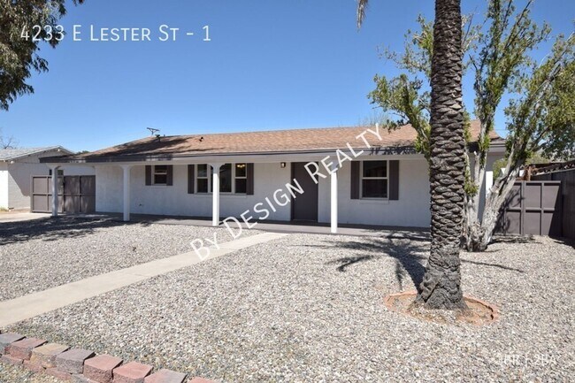 Building Photo - Modern and Spacious 3 Bed 2 Bath with Desi...